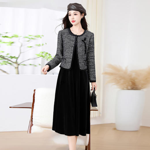 SZWY5336秋季小香风金丝绒两件套连衣裙女2025新款气质时尚实拍女装长裙子 商品图3