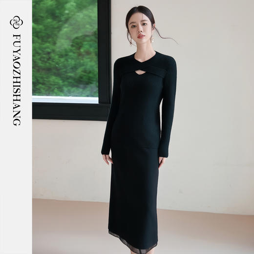 FUYAO扶摇 纯羊毛黑色针织衫女2025秋冬款圆领镂空设计内搭打底衫 商品图1