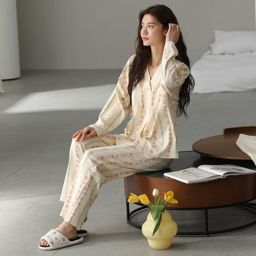 【云优选】东方韵味雪梵莱 国风系列免bra家居服带胸垫设计防凸点不走光 宽松版型搭配新中式印花 九色可选 /气质优雅/居家休闲/居家外出可穿！ 商品图2