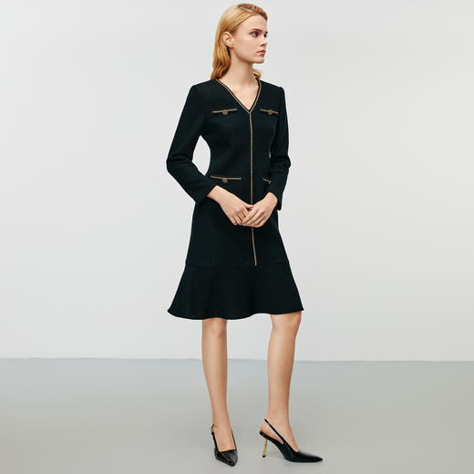 EITIE爱特爱冬季新款气质通勤百搭显瘦V领收腰鱼尾裙摆连衣裙8007720 商品图3