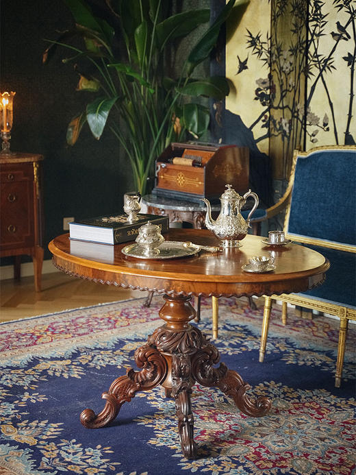 【已售】独角鹿西洋古董 19世纪法国出品洛可可复兴风格镂雕装饰胡桃木椭圆形书桌 商品图0