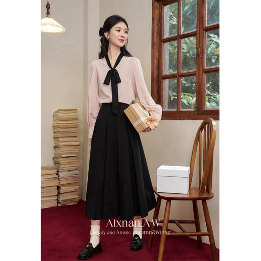 鹿向南「蔓蔓甜茶」法式气质长袖衬衫女秋季新款时尚通勤粉色衬衣 商品图2