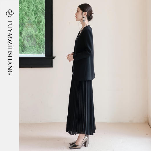 FUYAO扶摇 轻奢小香风西装套装女秋冬黑色高级感醋酸西服两件套 商品图4