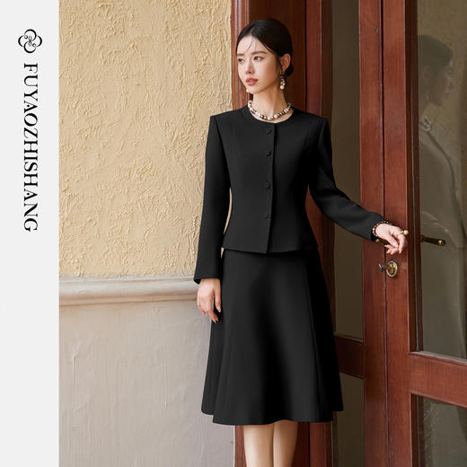 FUYAO扶摇 黑色醋酸半身裙两件套2025新款轻奢高级感圆领西装套装 商品图3