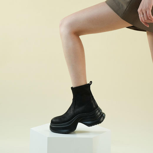 Westory2025年冬季休闲厚底舒适弹力包腿短靴W25DS85511 商品图4