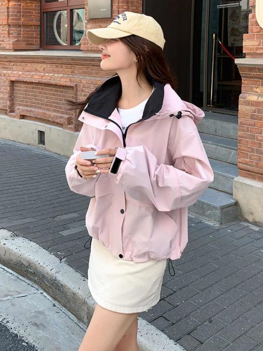 🔥秋天就靠它凹造型了❗【AUChris设计感防水保暖连帽冲锋衣 】🌸极简设计感冲锋衣，穿N年都不过时❗ 😎1件=防风衣+外套+羽绒棉服+雨衣！ 商品图5