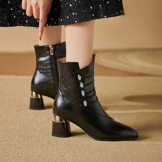 【预售5天】法式粗跟短靴，时尚方头单靴加绒显瘦百搭高跟马丁靴SY&613 商品图3