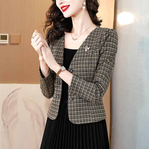 KQL E333N6922贵夫人气质减龄修身显瘦小香风外套洋气小西装 商品图3