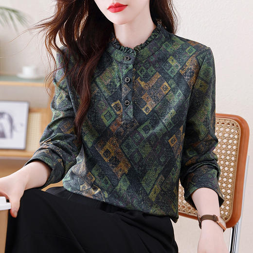 KQL 458H3572时尚减龄休闲气质保暖立领小衫上衣 商品图0