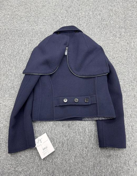 女款连帽短款外套010 商品图1