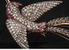 独角鹿西洋古董 19世纪晚期法国出品「天堂鸟」造型金银叠打镶嵌老切钻石及红宝石珍珠胸针 商品缩略图3