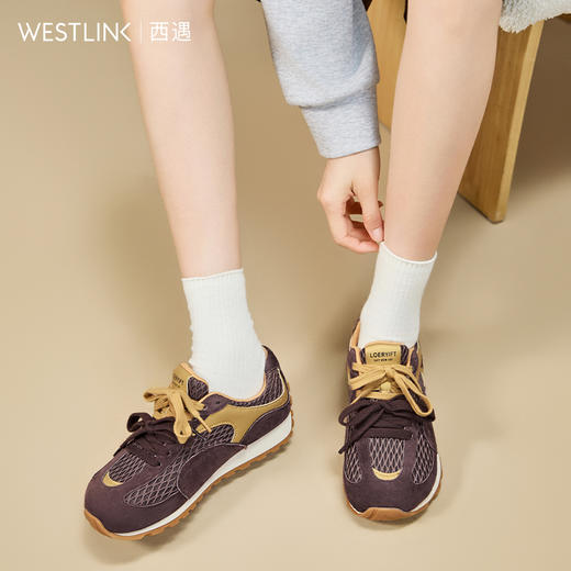 【限时秒杀】西遇厚底德训鞋女新款秋季复古学院舒适轻便休闲鞋平底运动鞋V1857074 商品图2