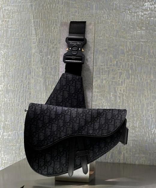 男款斜挎包010 商品图0