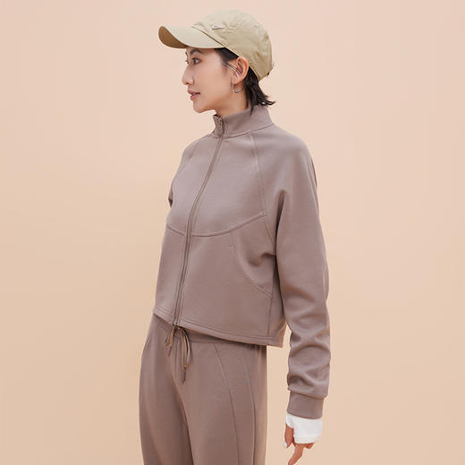 跃牌【轻匀系列】2025秋冬立领运动外套长袖修身百搭显瘦健身服大口袋宽松休闲上衣WT42014 商品图1