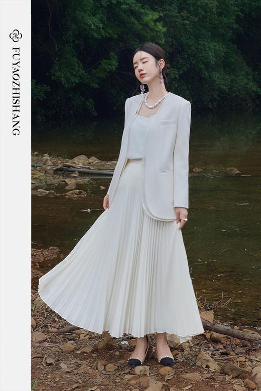 FUYAO扶摇 轻奢醋酸时尚套装女高级感宽版西装外套百褶裙两件套秋 商品图5