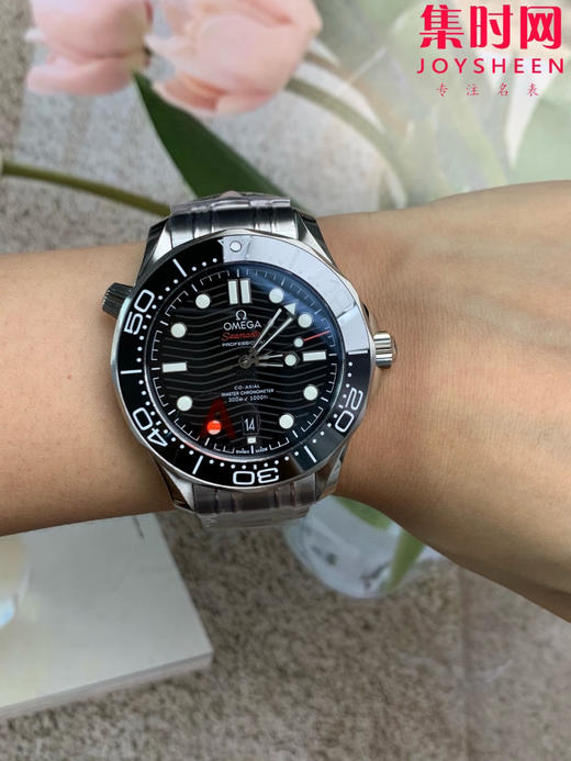 欧米茄VS海马300米系列V4版 8800一体机 VS海马v4版 原装开模 黑海马 男士腕表 商品图8