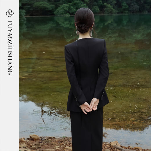 FUYAO扶摇 羊毛西装套装女2025秋冬新中式斜襟国风西服半裙两件套 商品图4