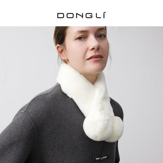 东黎 • 你本珍贵 女士秋冬獭兔毛皮围巾 5643 商品图4