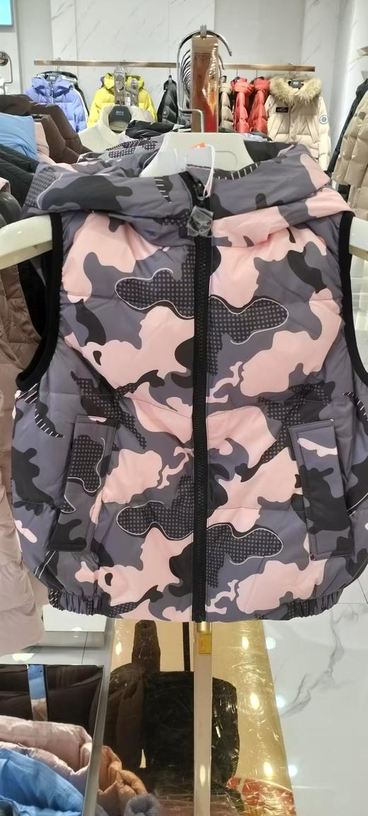 2F雪中飞羽绒服 商品图0