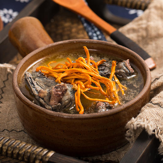 郧阳区青山乌鸡2只 （2年左右）杀完净重共3.8~4斤左右 周二、周五发货 （十堰主城区包邮） 商品图4