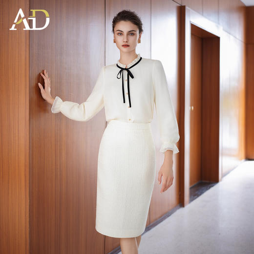 AD高级感时髦精致套装2025新款小香风半裙百搭米白色系带名媛衬衫 商品图1