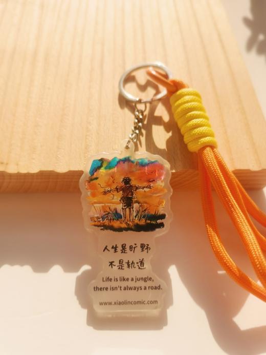 小林漫画・治愈系双语  荧光  亚克力挂件  挂绳设计 包包配饰 挂绳颜色随机 商品图11