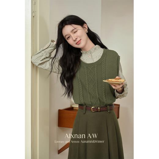 鹿向南「秋日苔藓」针织背心马甲女士2025新款秋冬季衬衫叠穿马夹 商品图4