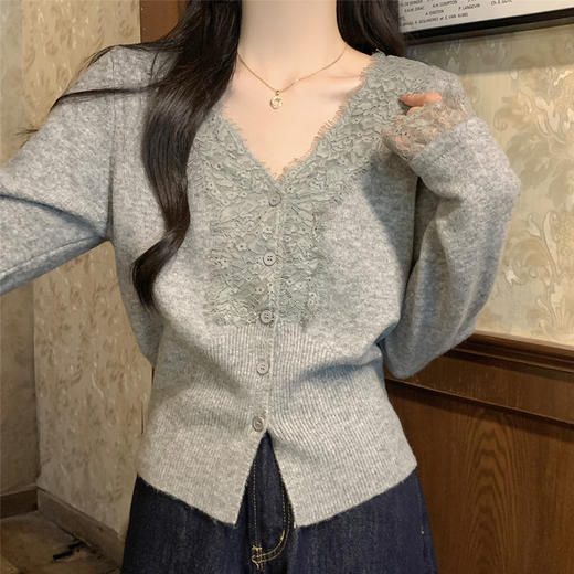 西遇韩系针织开衫女新款法式温柔V领蕾丝短款毛衣外套SS051620 商品图2
