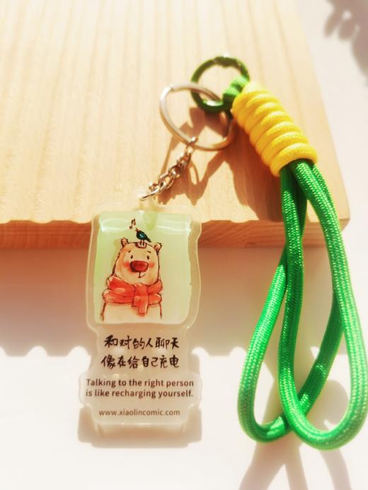 小林漫画・治愈系双语  荧光  亚克力挂件  挂绳设计 包包配饰 挂绳颜色随机 商品图0