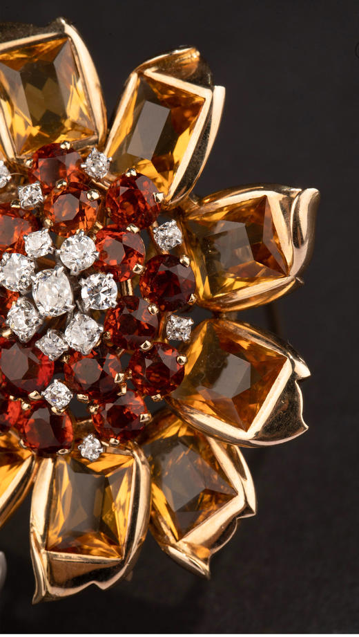 独角鹿西洋古董 1940年代出品18k黄金镶嵌黄水晶及钻石「向日葵」主题胸针 商品图3