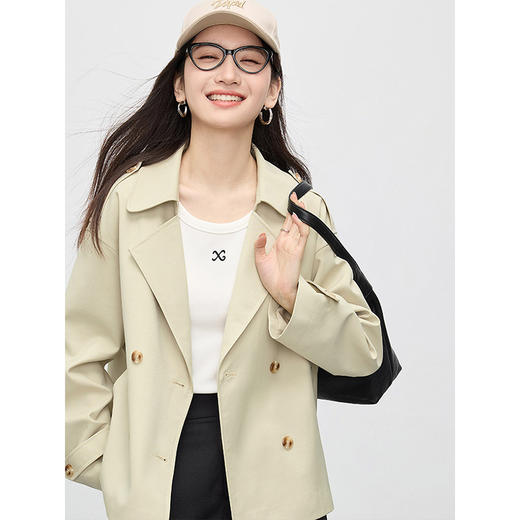 【专属特价】熙世界卡其色双排扣风衣女短款小个子2025年春秋新款超好看短外套 商品图3