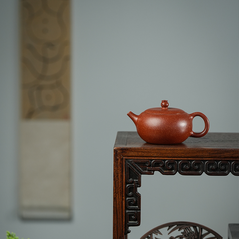 龙德堂陶艺 汤宣武制《榴花仙子》原矿金砂大红袍 200cc 库存请咨询客服