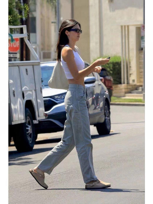 1013-1 免带 健康真软木底子 高丝光牛反绒 穆勒拖鞋 博肯拖鞋 情侣款35-44 商品图7