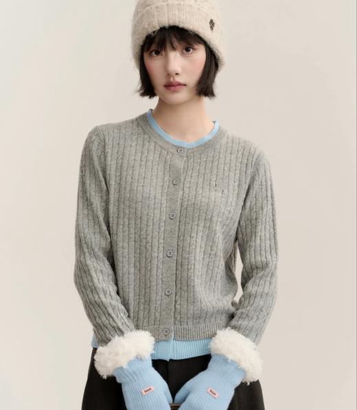 老米优品🎈3-7天发。高品质款！100%澳洲绵羊毛！《复古棒针麻花纹假两件肌理针织毛衣开衫》复古气息拉满，轻松营造层次感和品质感！ 商品图0