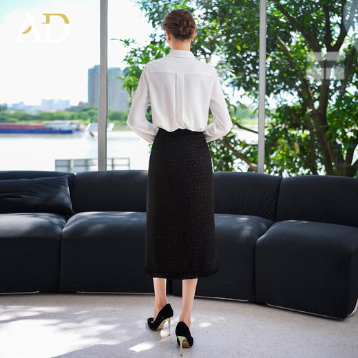 AD气质优雅衬衫套装女2025新款胸前木耳边压褶白衬衣小香半身伞裙 商品图4