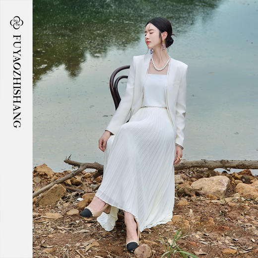 FUYAO扶摇 轻奢醋酸时尚套装女高级感宽版西装外套百褶裙两件套秋 商品图2