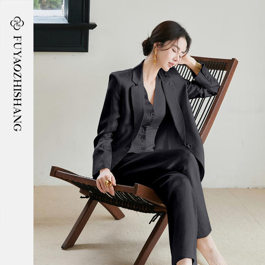 FUYAO扶摇 醋酸提花时尚套装女秋冬休闲宽版西装外套马甲三件套 商品图2