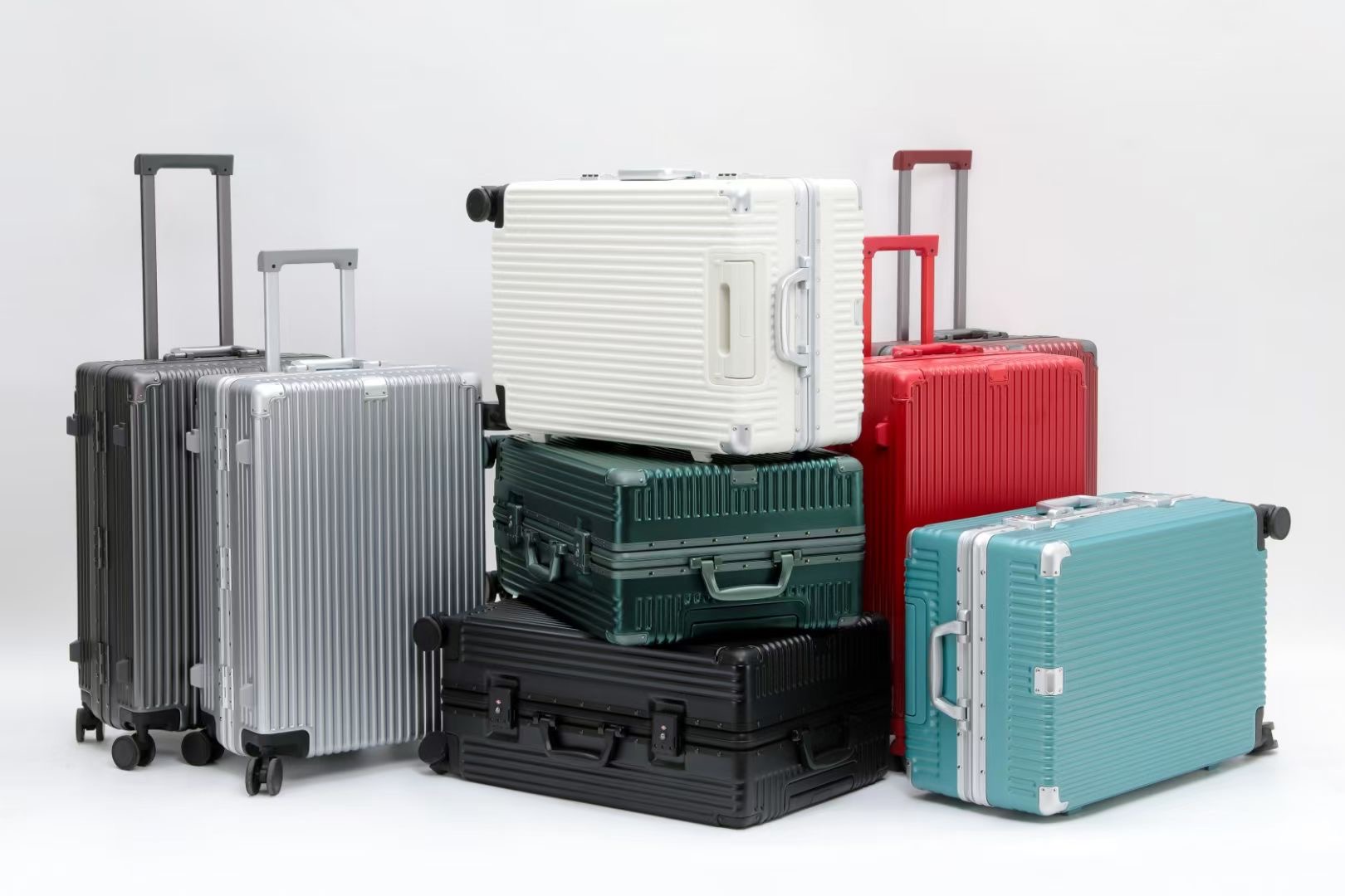 简约经典铝框行李箱铝框密码箱