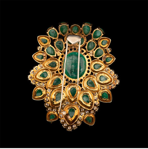 独角鹿西洋古董 1970年代美国出品18K黄金镶嵌蓝宝石钻石及祖母绿胸针 商品图5