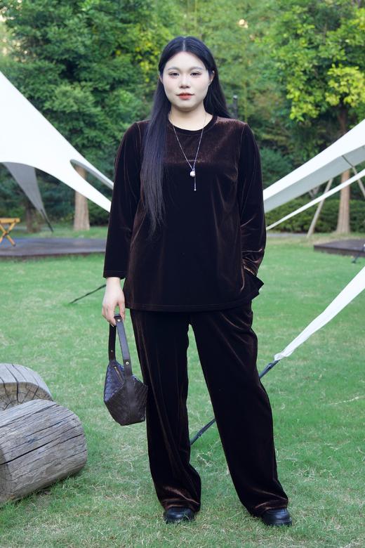 现货，今天发！💫【棕色丝绒套装】高级又有腔调！不起静电，裤子松紧腰。秋冬显贵显瘦第一名！高档气质阔太太感，丝绒套装，洋气高贵两件套，正码正拍 商品图12