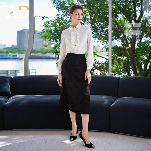 AD气质优雅衬衫套装女2025新款胸前木耳边压褶白衬衣小香半身伞裙 商品图1