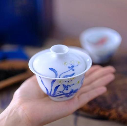 【景德镇纯手工陶瓷】功夫茶茶具青花加彩，薄胚盖碗宫灯茶壶谢浩飞老师手绘传统烧制 千年瓷都万年窑火，从泥到瓷的距离，是一千三百摄氏度茶当配器，青花加彩邂逅千年茶韵，茶以养人，器以聚香 商品图7