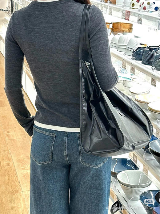 1013-6 极限特惠 渠道圆正 小禾 超细羊毛 阿尔法面料 假两件 层次感 长袖打底 我穿40很合适 商品图13