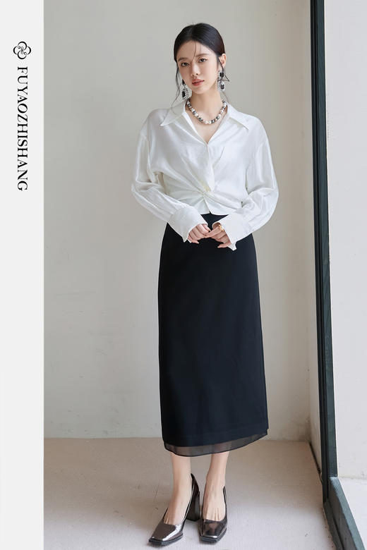 FUYAO扶摇 桑蚕丝白色衬衫套裙女2025秋季小众褶皱上衣轻奢两件套 商品图5