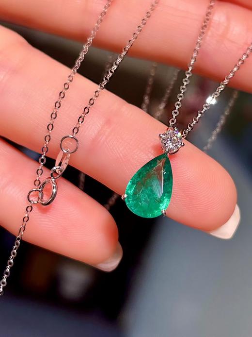 1.37ct刻面祖母绿吊坠 商品图2