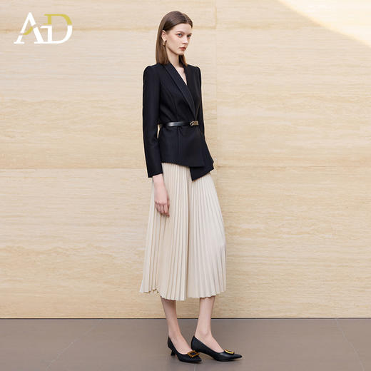 AD简约气质通勤米白色百褶裙职场两件套女2025新款职业装西装套装 商品图0