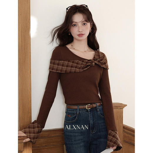 鹿向南「咖色漫语」气质咖色斜肩长袖T恤女秋新款设计感小众上衣 商品图3