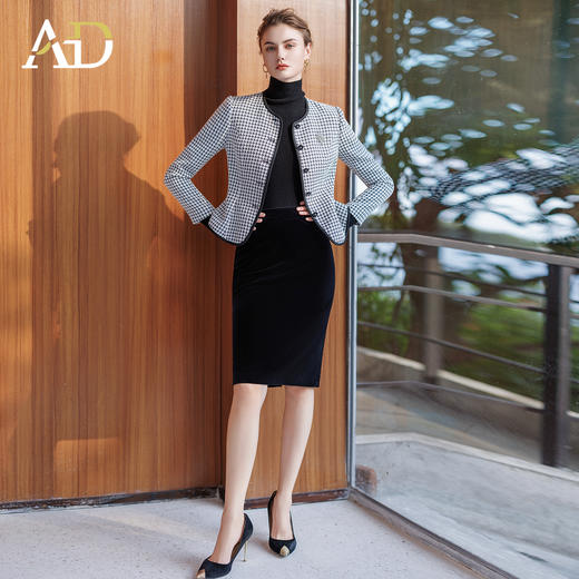 AD黑色千鸟格圆领短外套女秋冬气质小香风高端职场套装丝绒包臀裙 商品图4