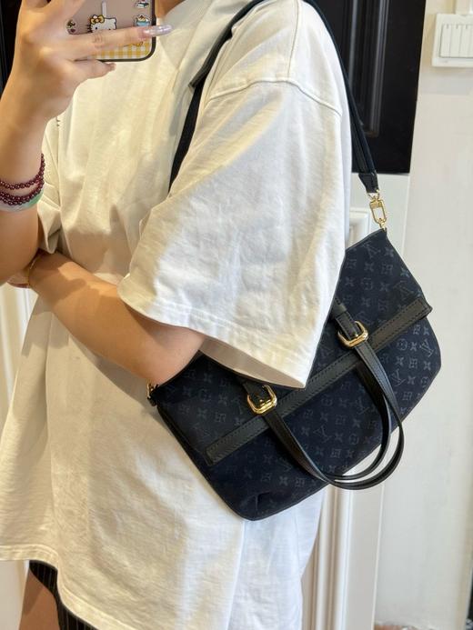 仅有18只！男女款！！日本Lv中古丹宁牛仔信封包腋下包挎包 尺寸29*2.5*31 商品图2