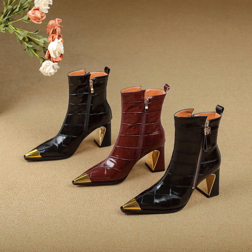 【预售5天】秋冬新款真皮金属尖头粗跟时装短靴女百搭高跟靴子XME&898-826 商品图4